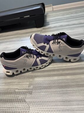 On Running Women's Athletic Shoes in Purple and White